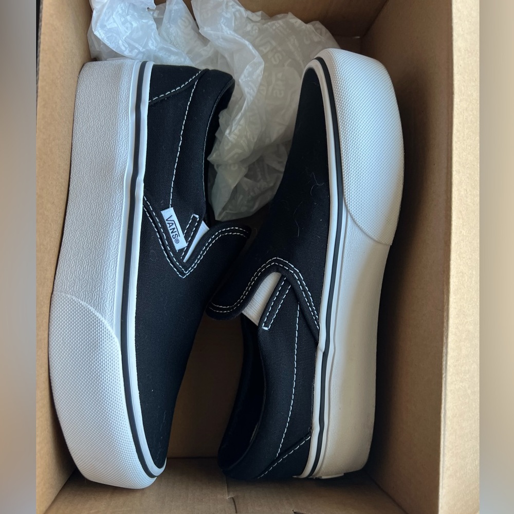 Vans classic black platform slip on women’s size 6
